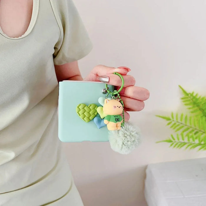 Cute Skin-Friendly Hard Back Cover With keychain For Motorola Razr 40
